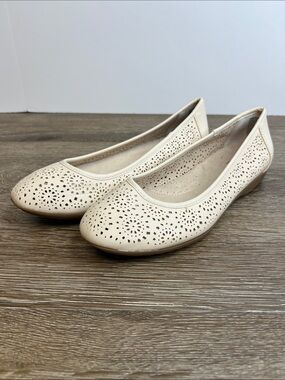 Croft & Barrow Ortholite Perforated Flats | Cream Comfort Ballet Shoes | 8.5